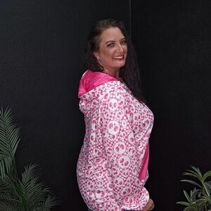 Pink Skull Pattern Hoodie with Front Pink Pocket